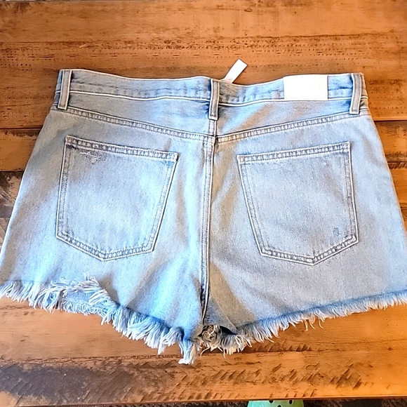 NWT PISTOLA NOVA HIGH RISE JEAN SHORTS Sz 32 - Picture 3 of 7